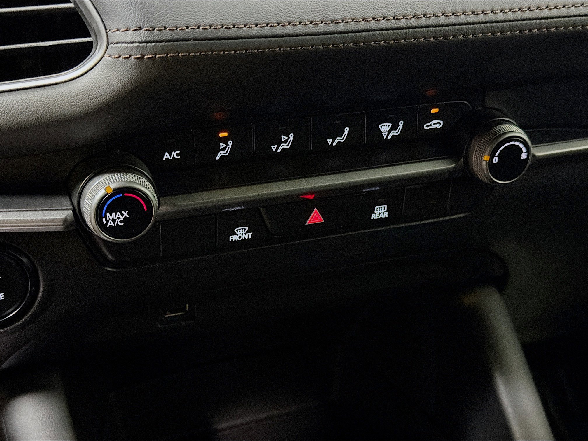 Used 2021 MAZDA MAZDA3 s image 28