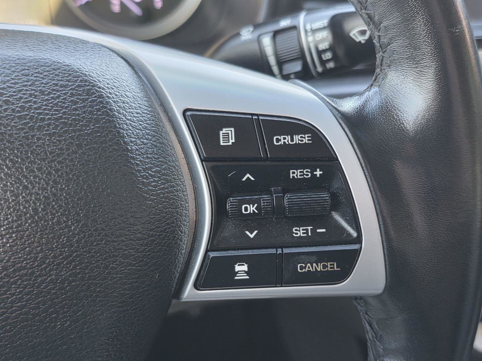 Used 2019 Hyundai Sonata Limited image 12