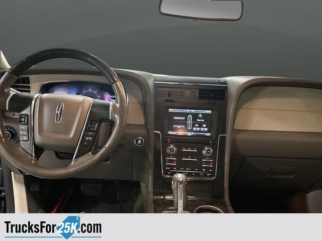 Used 2015 Lincoln Navigator 4WD image 6