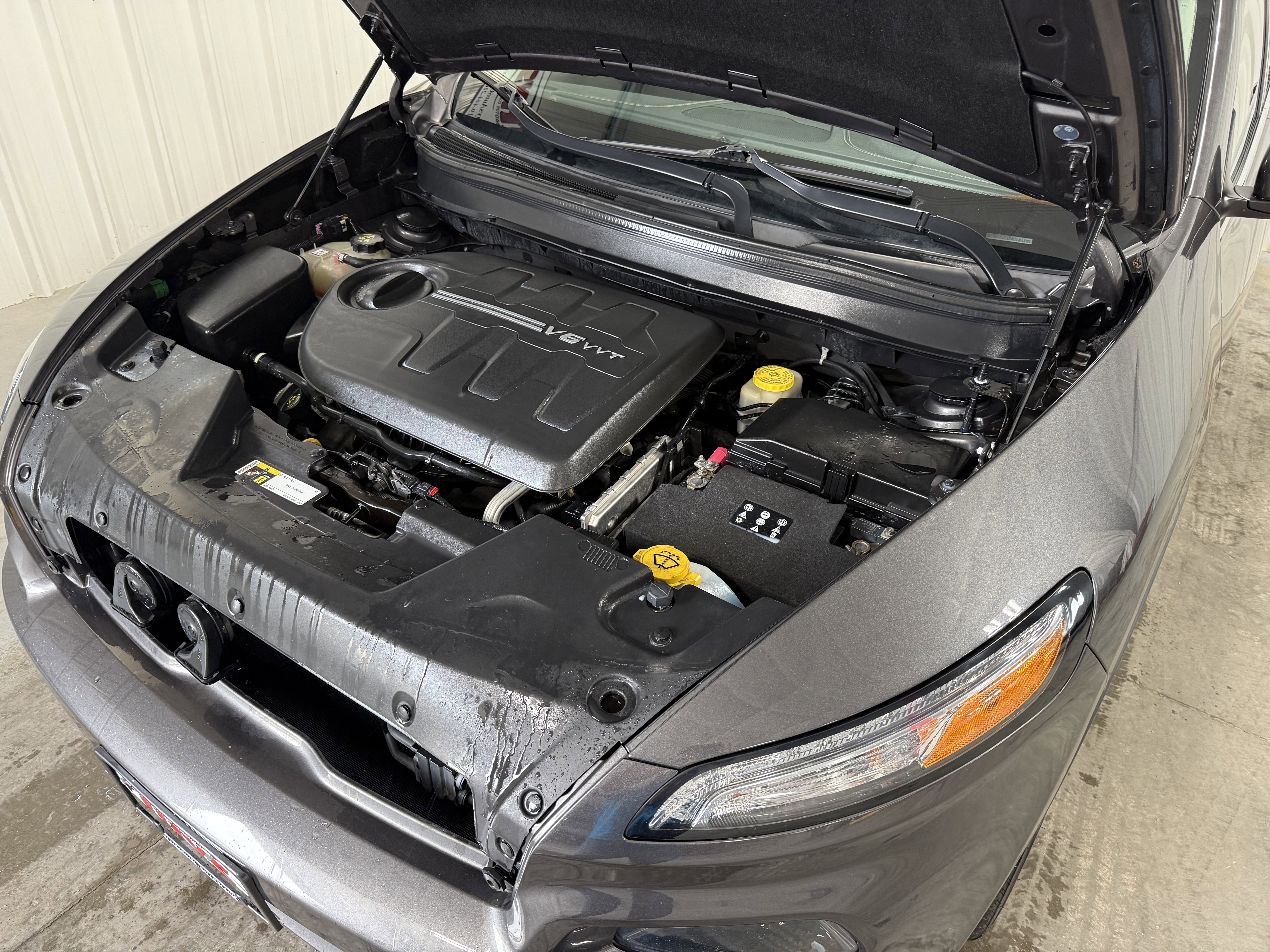 Used 2017 Jeep Cherokee Limited FWD image 17