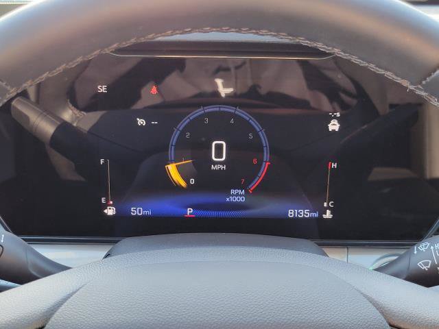 Used 2025 Chevrolet Trax LT w/ LT Convenience Package FWD image 13