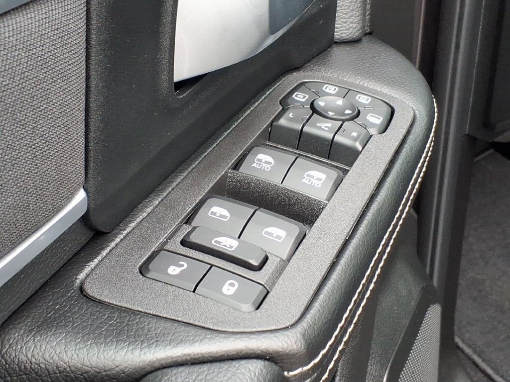 Used 2026 RAM 2500 Big Horn AWD/4WD image 11