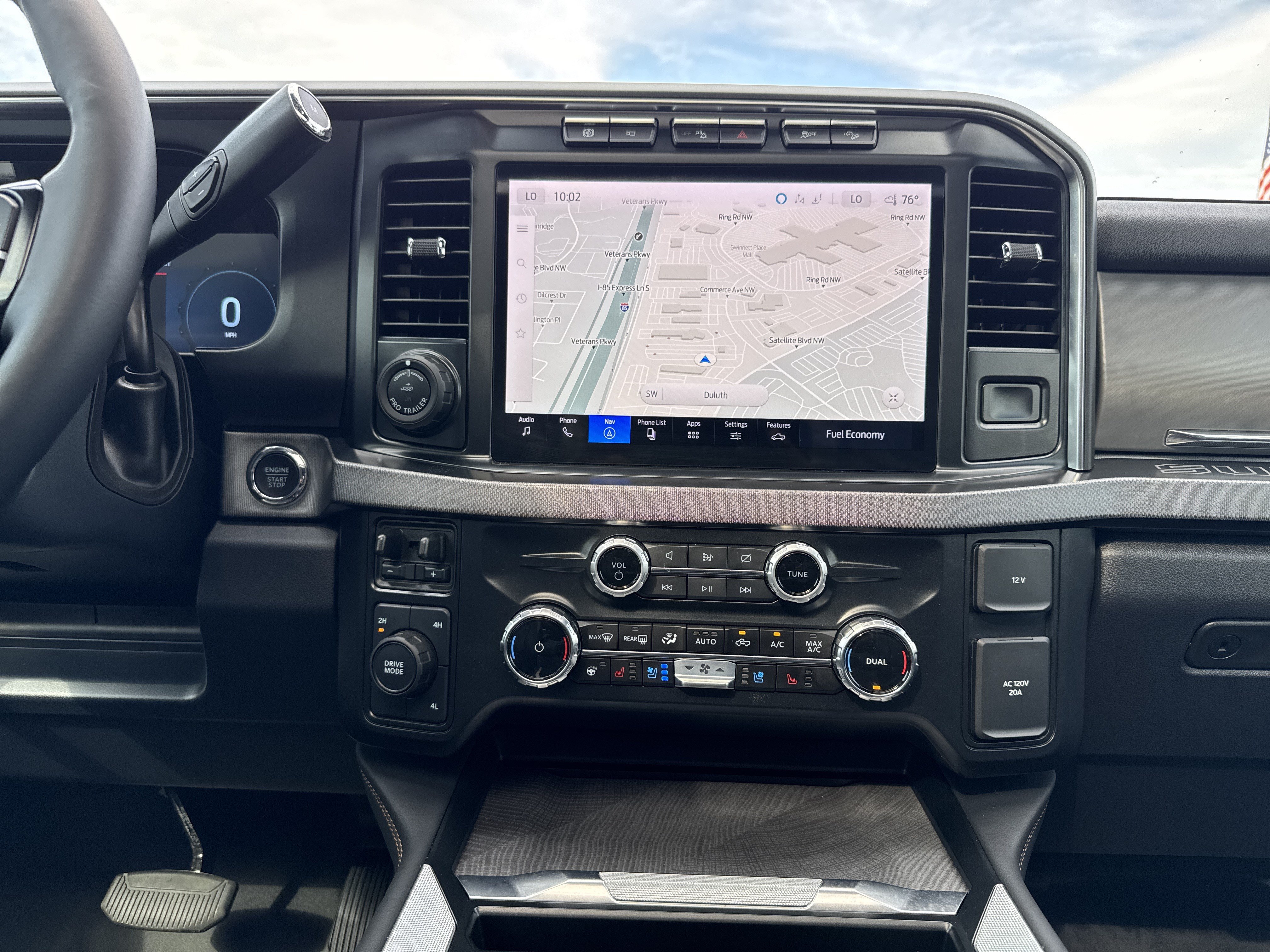Used 2024 Ford F350 Platinum AWD/4WD image 31
