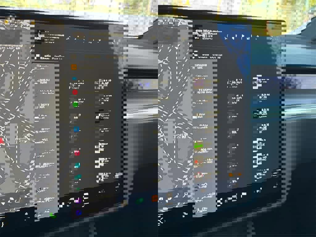 Used 2022 Tesla Model X Plaid image 20