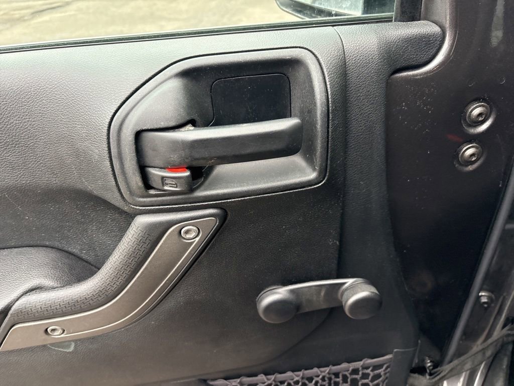 Used 2017 Jeep Wrangler Unlimited Sport image 15