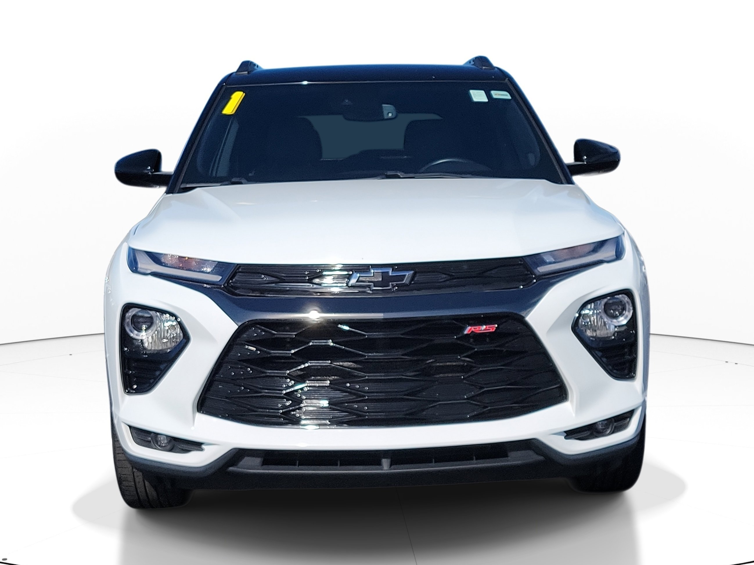 Used 2021 Chevrolet TrailBlazer RS w/ Technology Package image 2