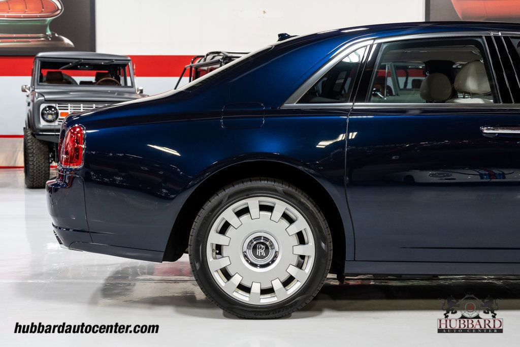 Used 2013 Rolls-Royce Ghost image 39