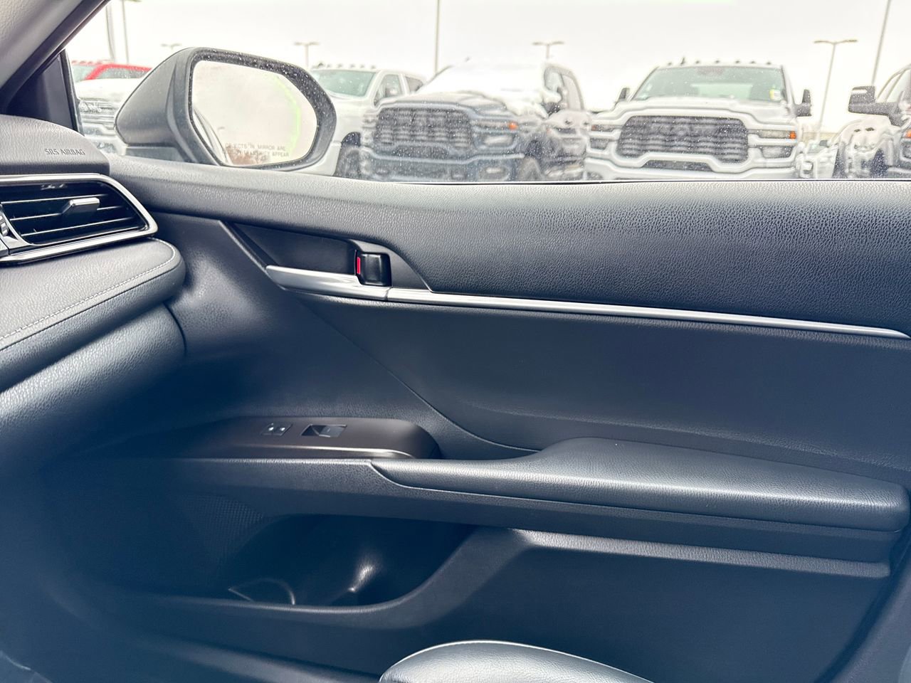 Used 2023 Toyota Camry SE image 23