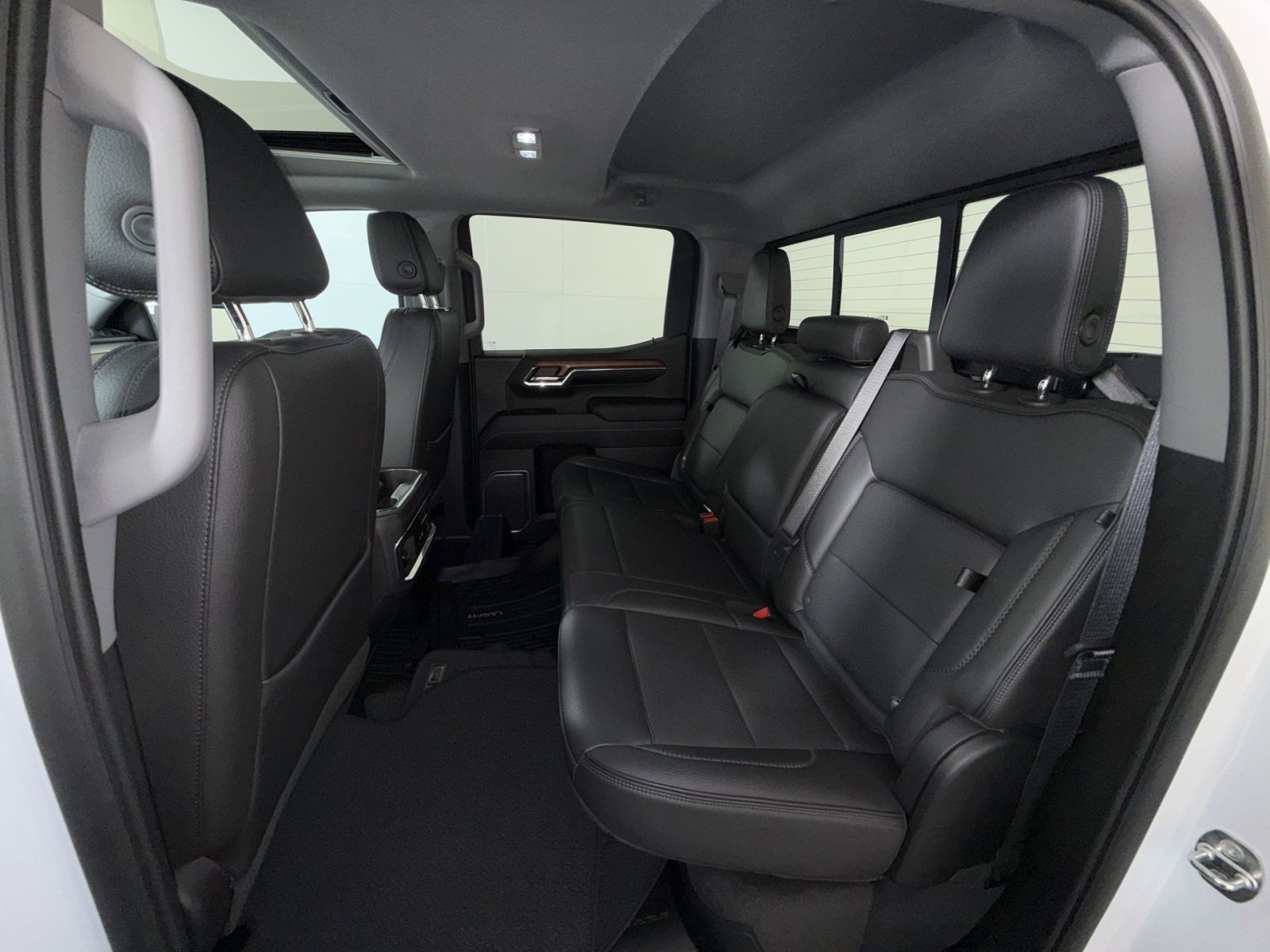 Used 2022 GMC Sierra 1500 Denali w/ Denali Reserve Package AWD/4WD image 25