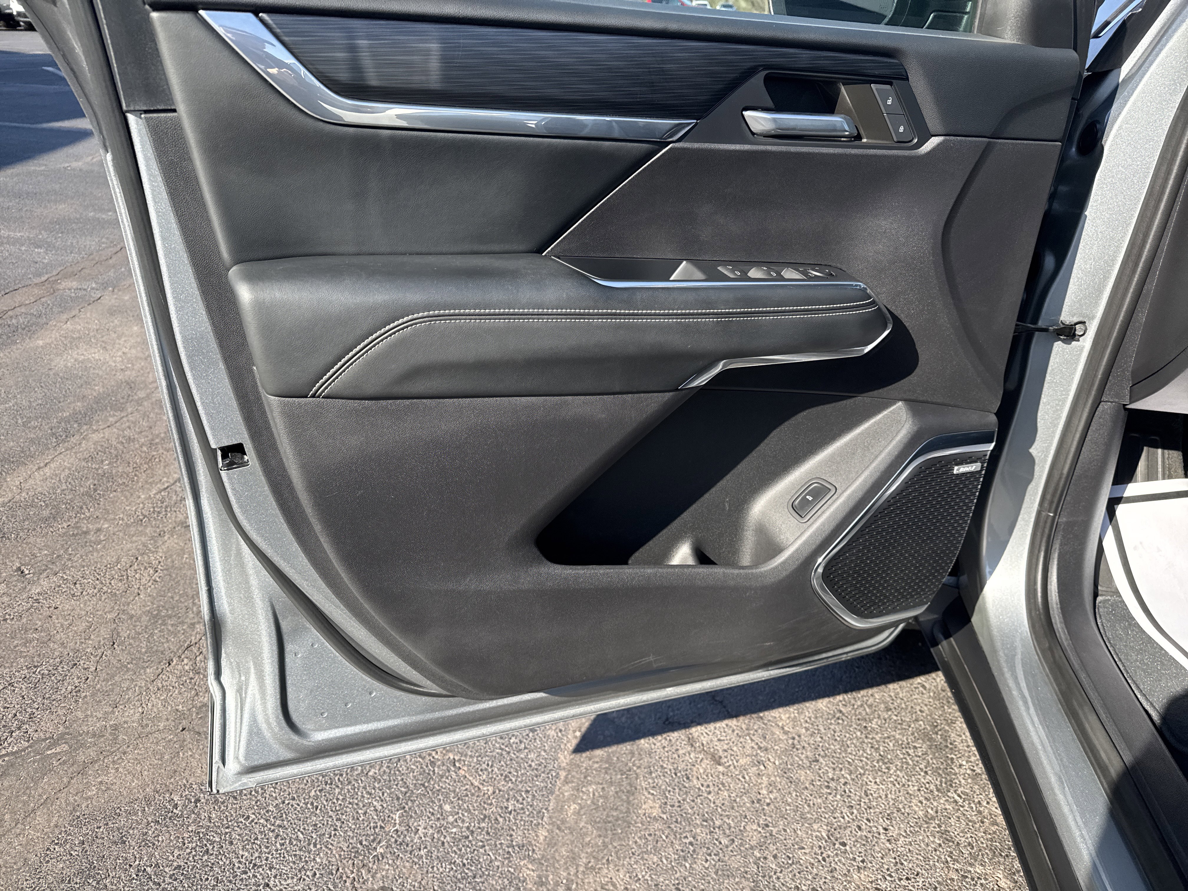 Used 2024 GMC Acadia Elevation w/ LPO, Floor Liner Package image 16