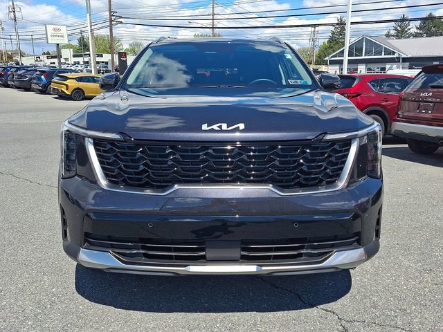 Used 2025 Kia Sorento S AWD/4WD image 2