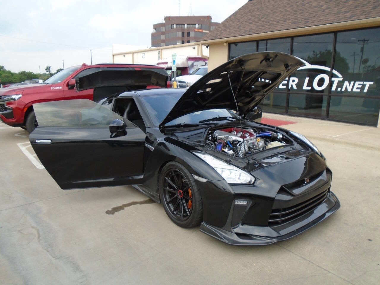 Used 2016 Nissan GT-R Premium AWD/4WD image 31