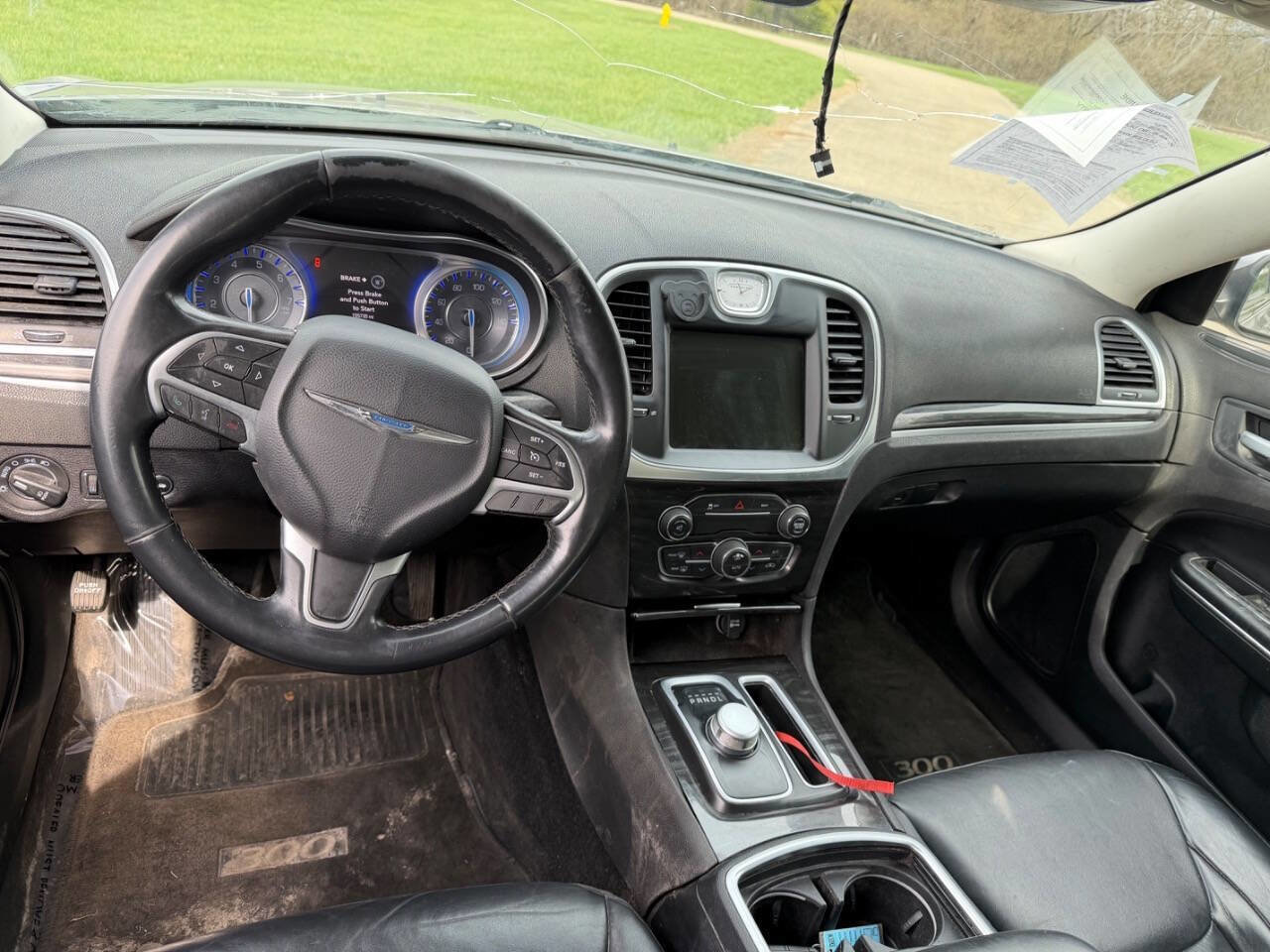 Used 2015 Chrysler 300 Limited w/ Driver Convenience Group image 9