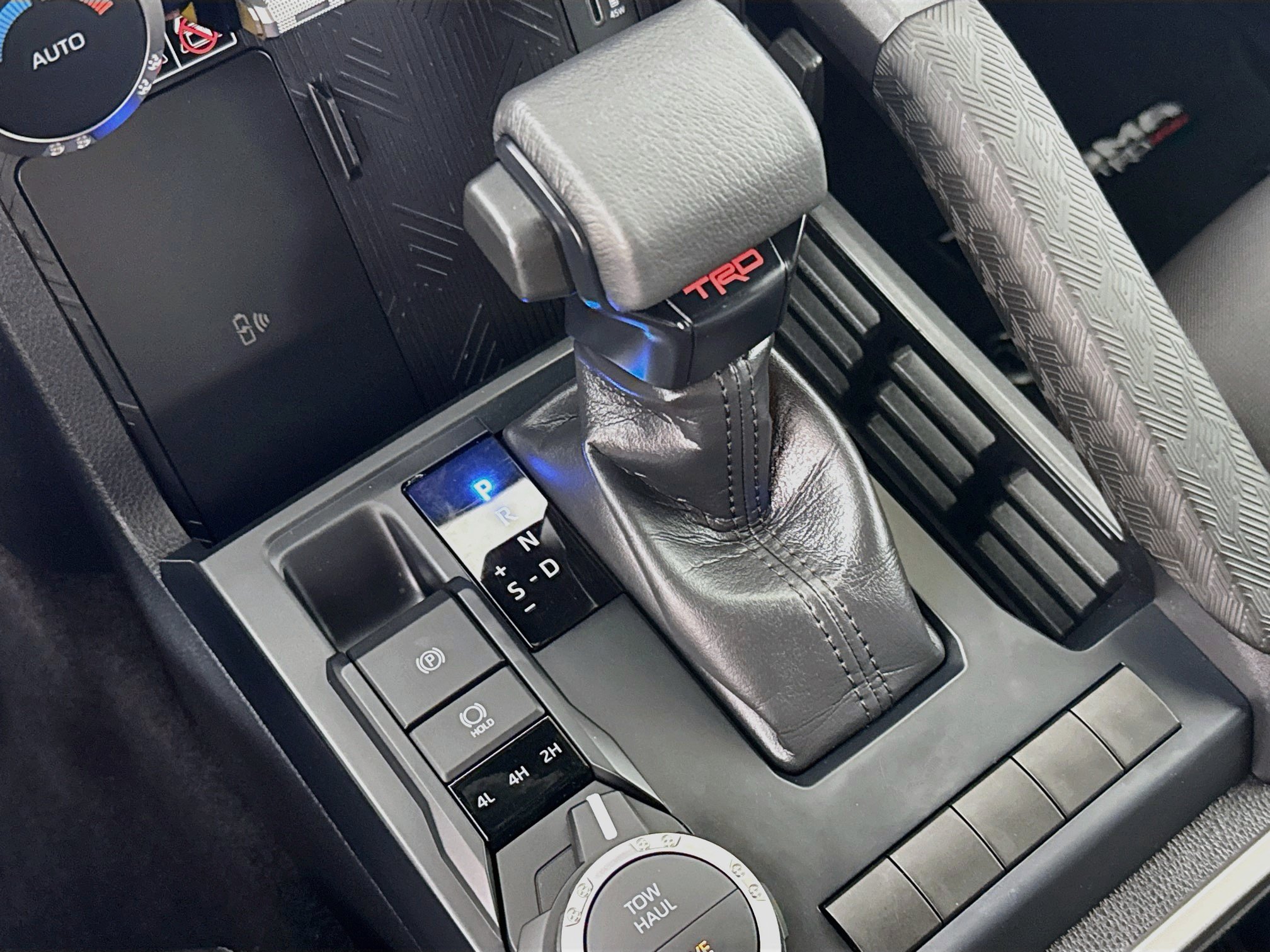 Certified 2024 Toyota Tacoma TRD Sport w/ TRD Sport Upgrade Package AWD/4WD image 18