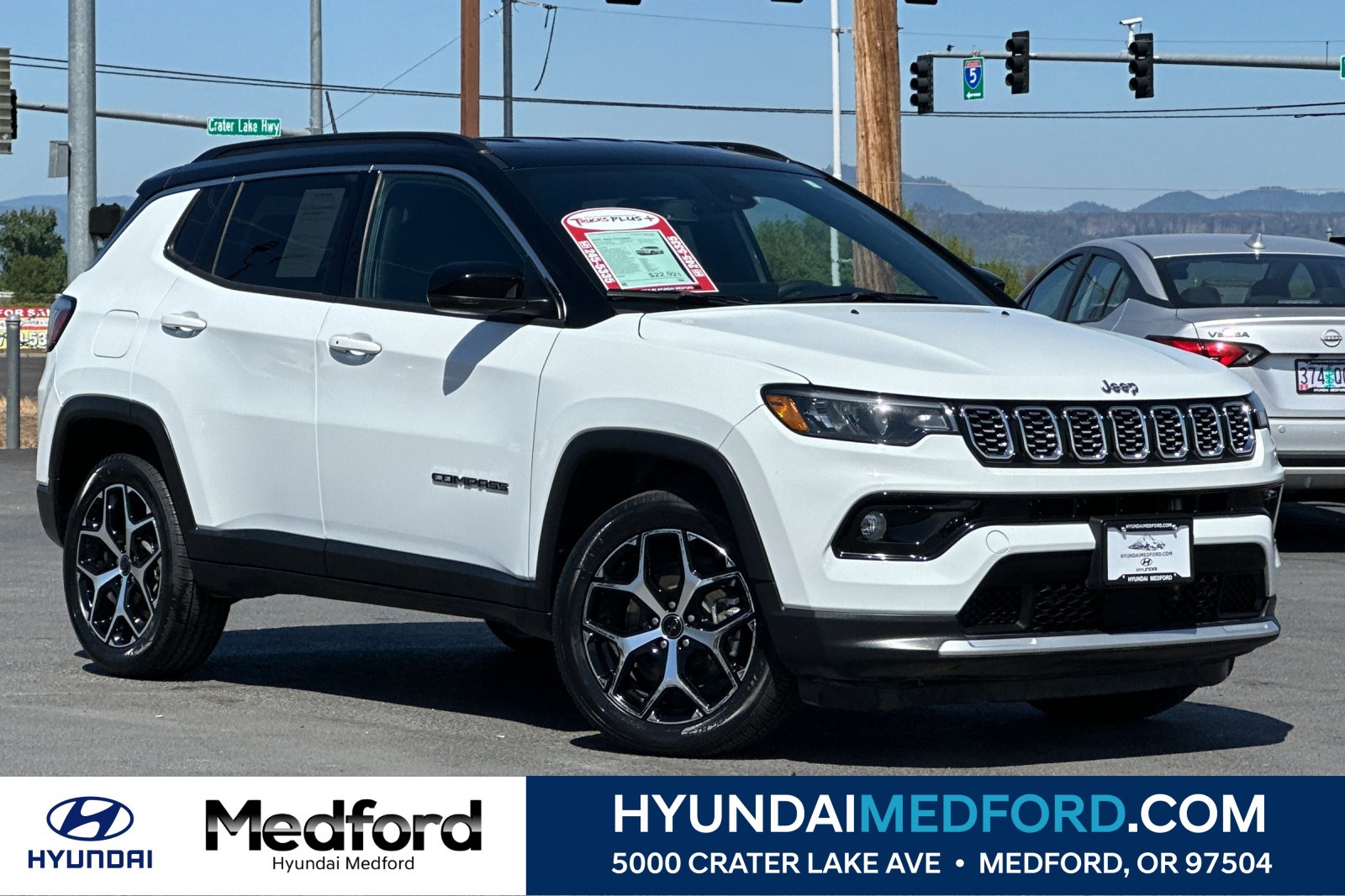 Used 2025 Jeep Compass Limited AWD/4WD image 1