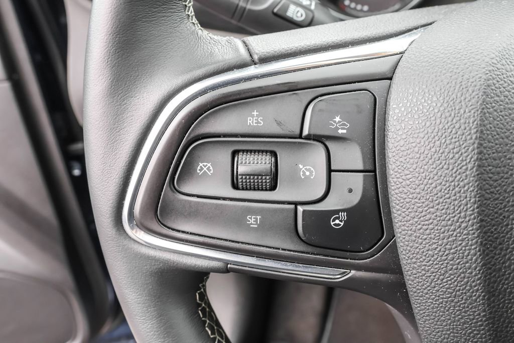 Used 2023 Buick Encore GX Essence w/ Experience Buick Package FWD image 21