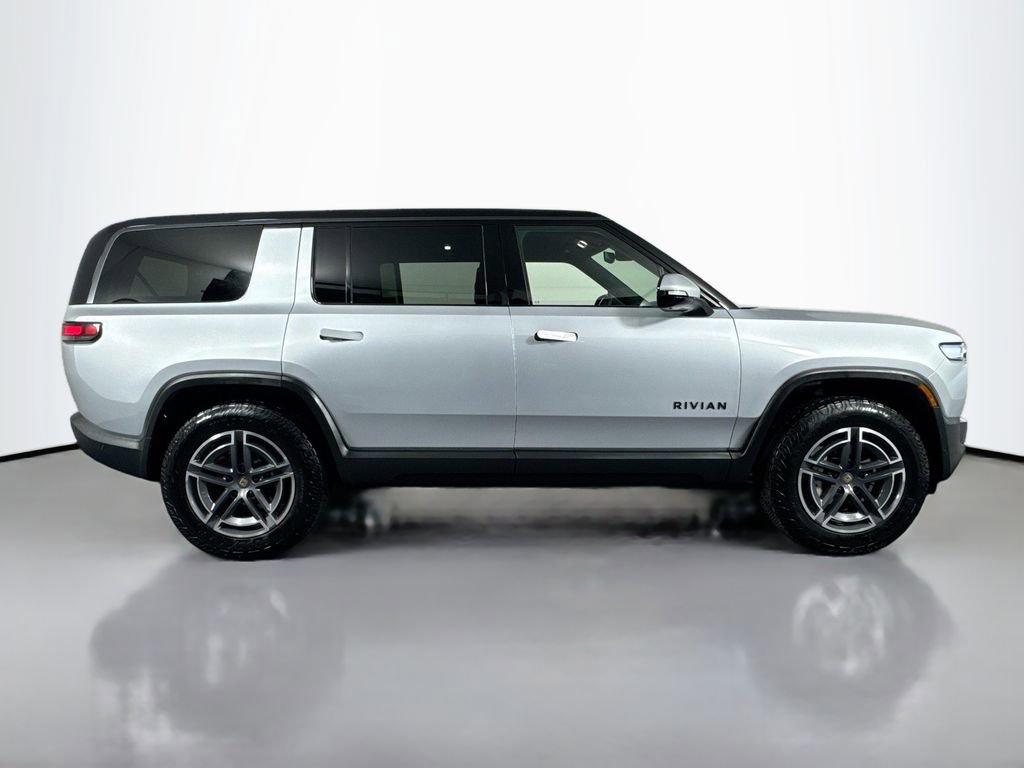 Used 2025 Rivian R1S Adventure image 4