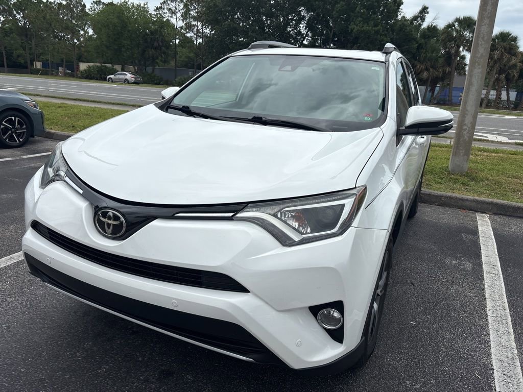 Used 2017 Toyota RAV4 XLE FWD image 1