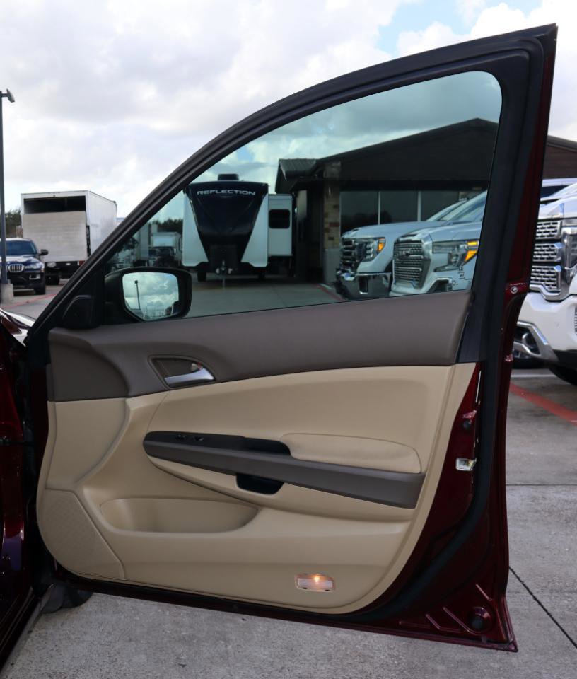 Used 2010 Honda Accord LX-P image 11