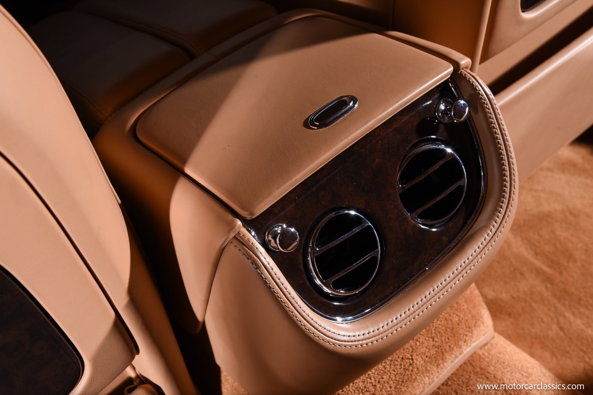 Used 2012 Bentley Mulsanne RWD image 34