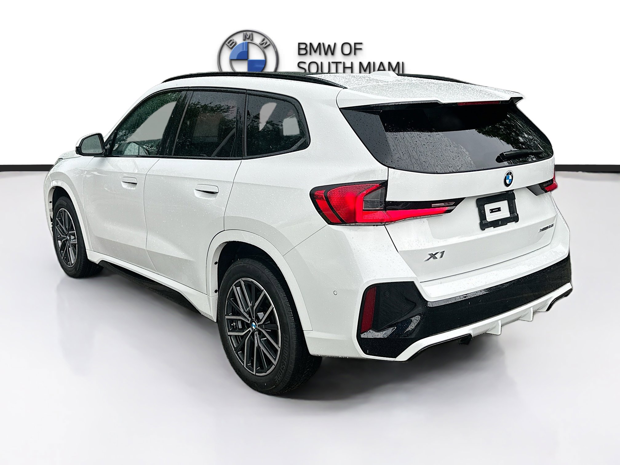 Certified 2023 BMW X1 xDrive28i w/ Premium Package AWD/4WD image 5