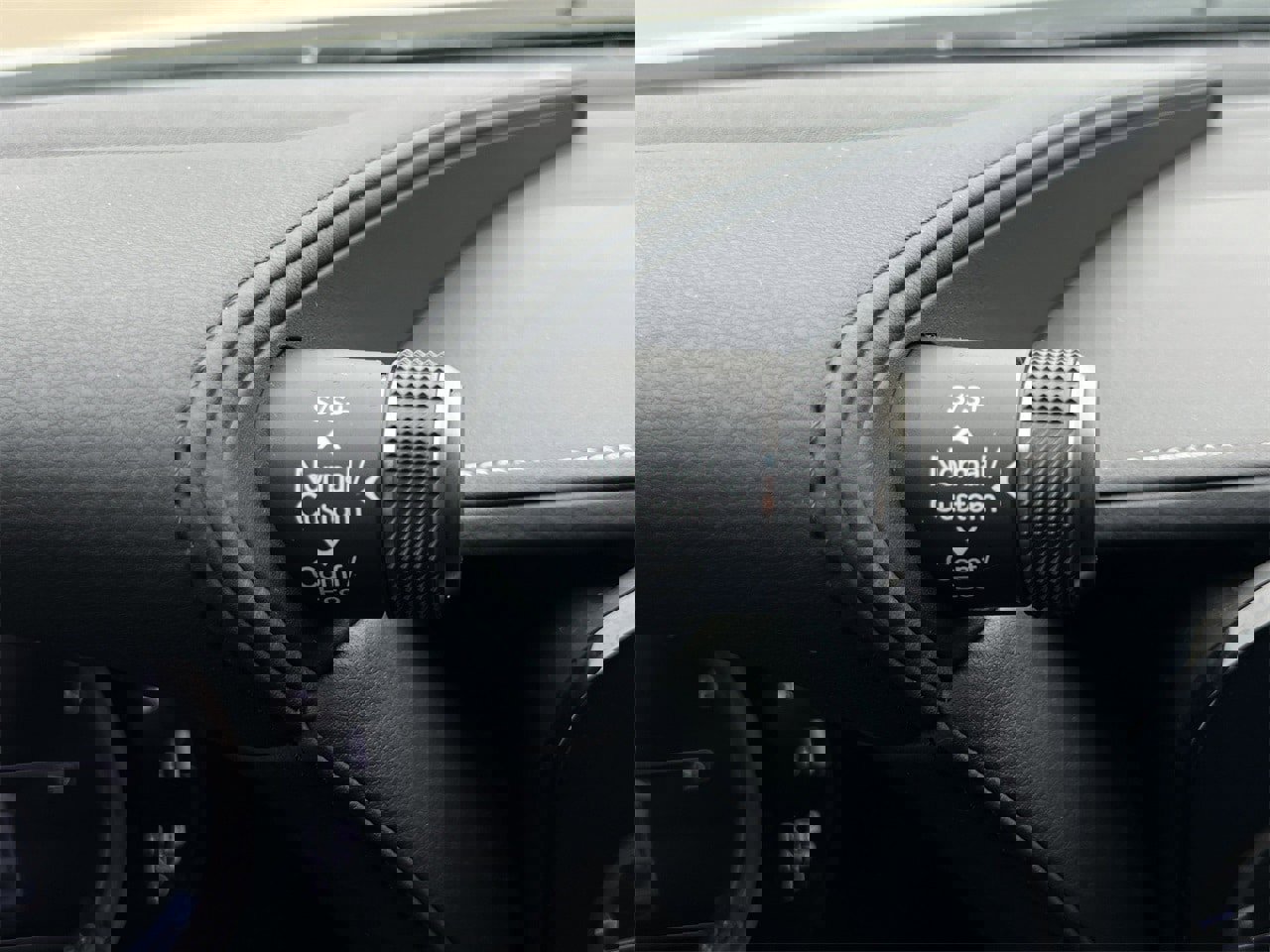 Used 2021 Lexus LS 500 F Sport w/ Accessory Package (Z2) image 14