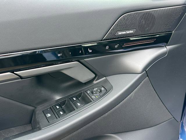 Certified 2024 BMW 530i xDrive 530i xDrive Sedan w/ Premium Package image 18