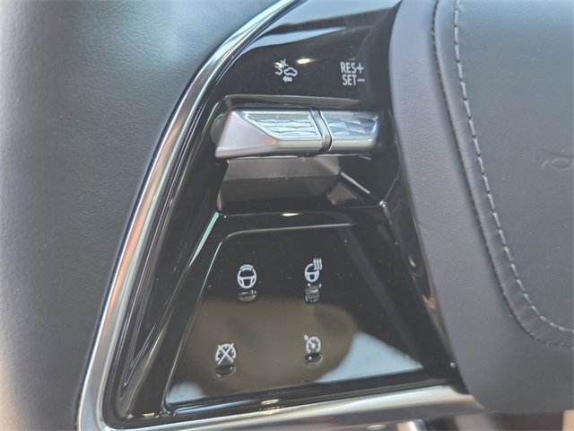 New 2025 Cadillac Lyriq Luxury image 21