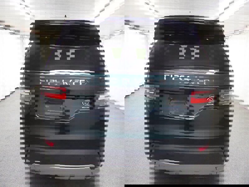 Used 2017 Land Rover Discovery HSE image 5