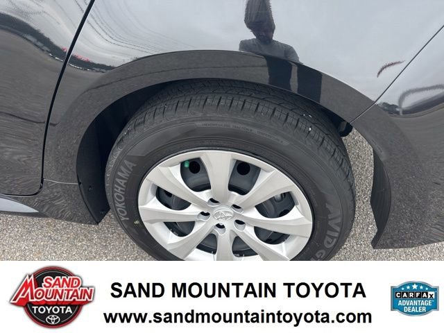 Used 2024 Toyota Corolla LE image 12