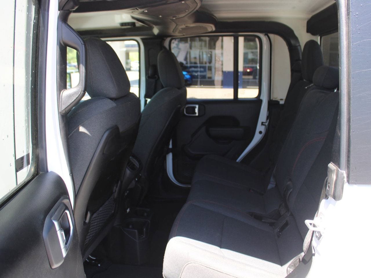 Used 2026 Jeep Gladiator Rubicon AWD/4WD image 11