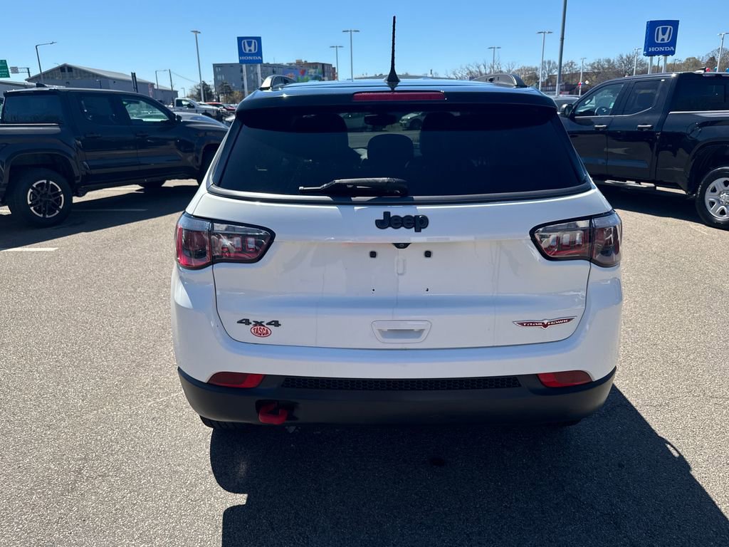 Used 2019 Jeep Compass Trailhawk AWD/4WD image 6