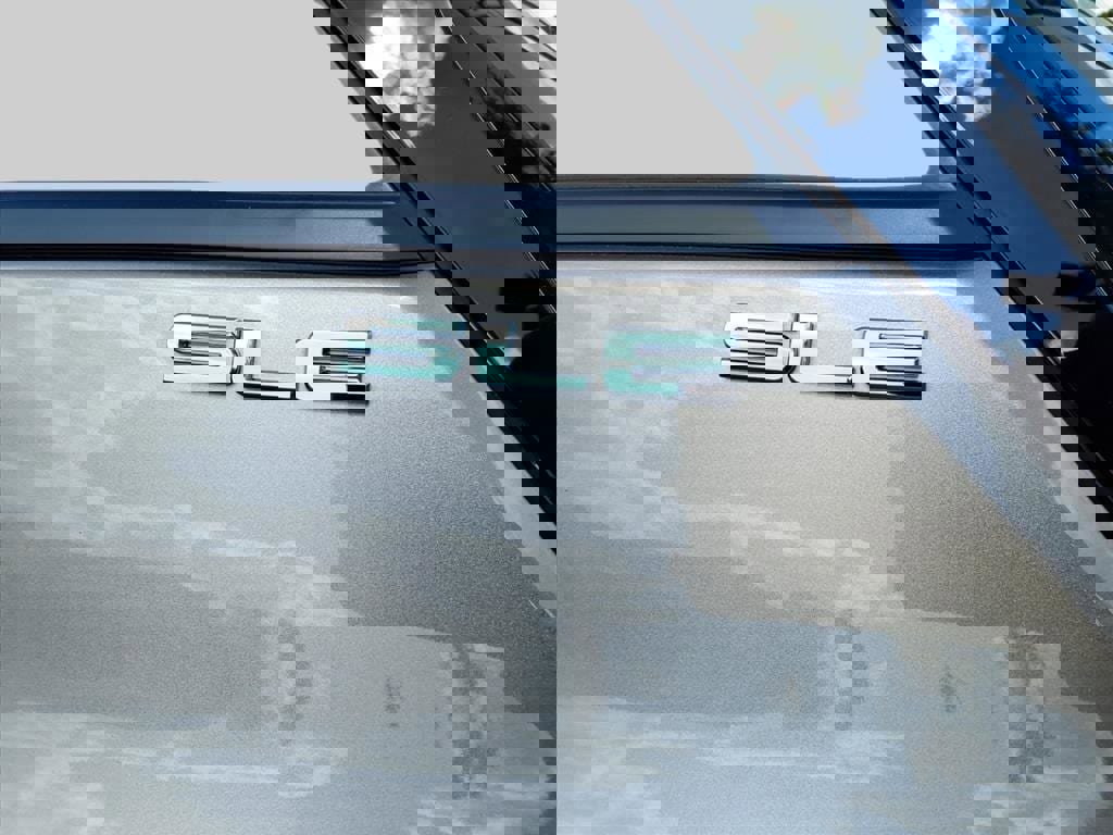 Used 2018 GMC Terrain SLE w/ Driver Convenience Package image 12