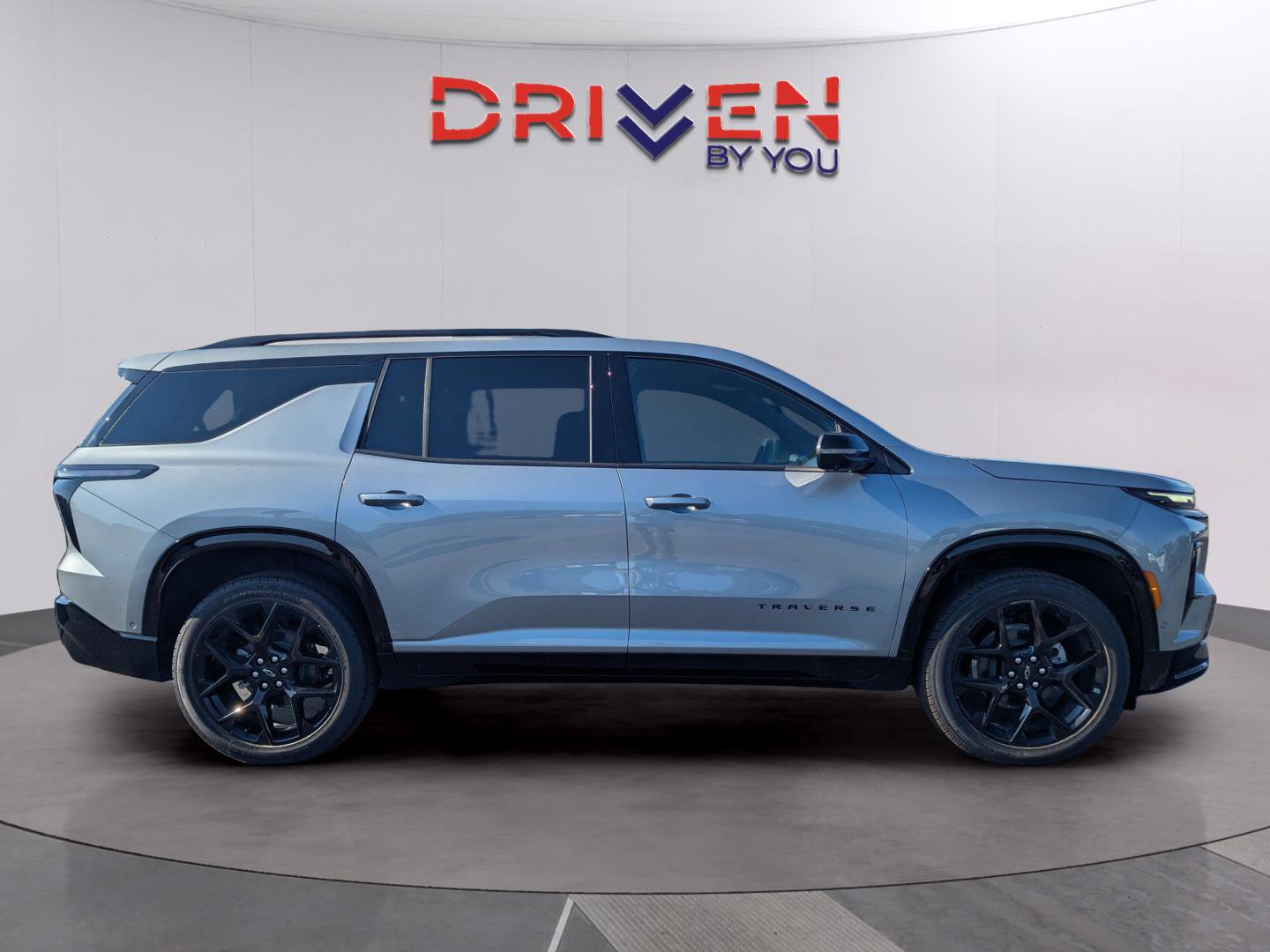 New 2026 Chevrolet Traverse RS w/ LPO, Floor Liner Package image 7