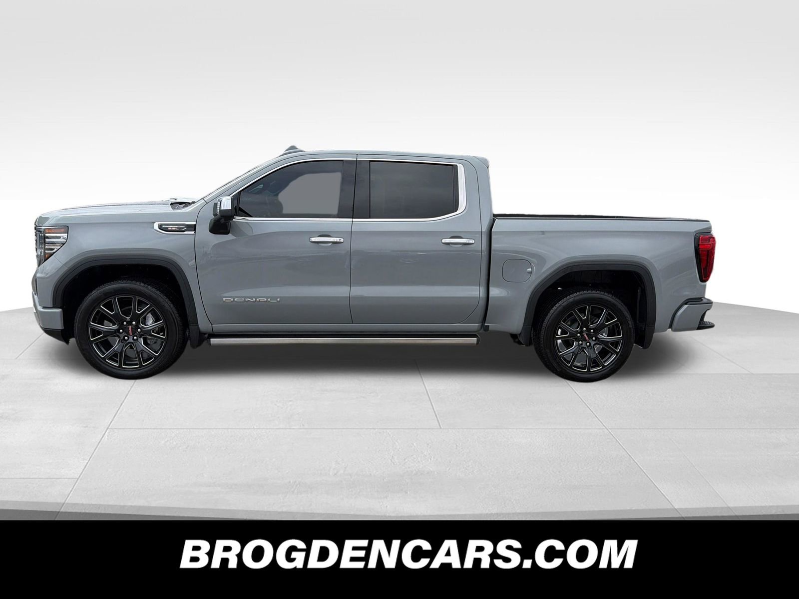 Used 2024 GMC Sierra 1500 Denali AWD/4WD image 5