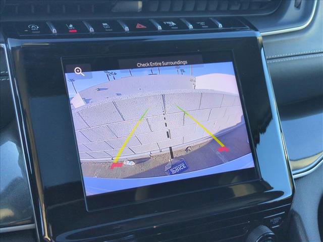 Used 2023 Jeep Grand Cherokee Laredo RWD image 13