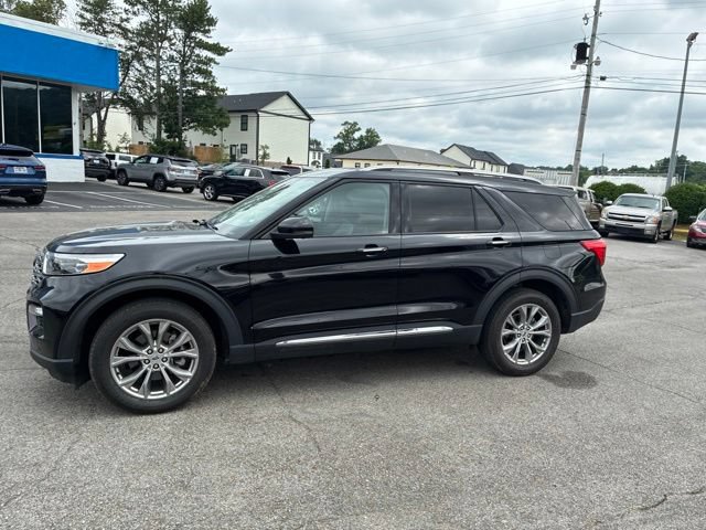 Used 2023 Ford Explorer Limited w/ Equipment Group 301A AWD/4WD image 47