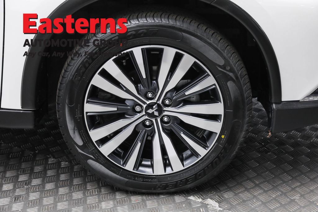 Used 2020 Mitsubishi Outlander ES image 31