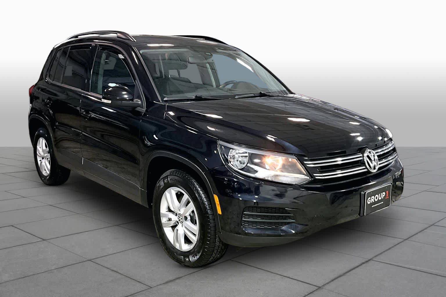 Used 2017 Volkswagen Tiguan S AWD/4WD image 3