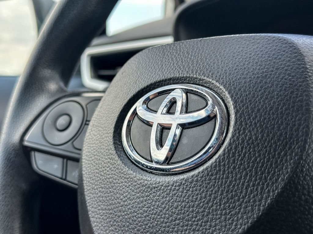 Certified 2025 Toyota Corolla LE FWD image 28