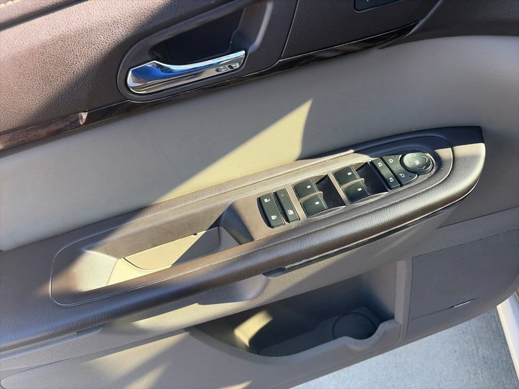 Used 2015 GMC Acadia Denali AWD/4WD image 19