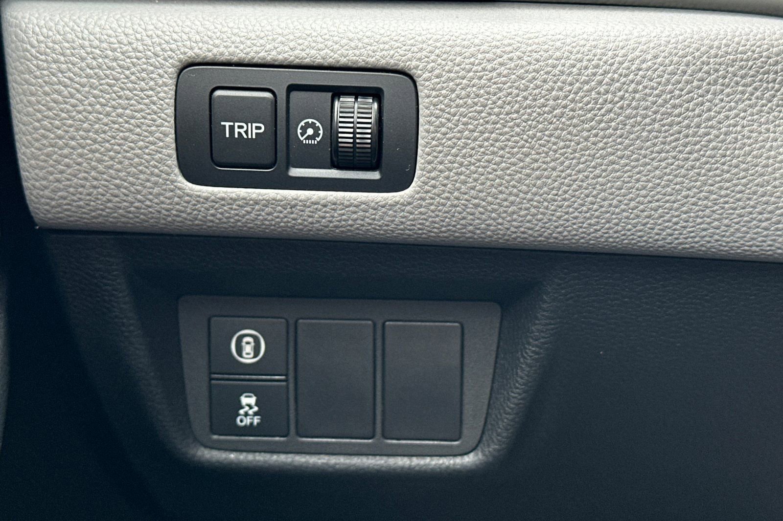 Used 2018 Honda Accord EX image 30