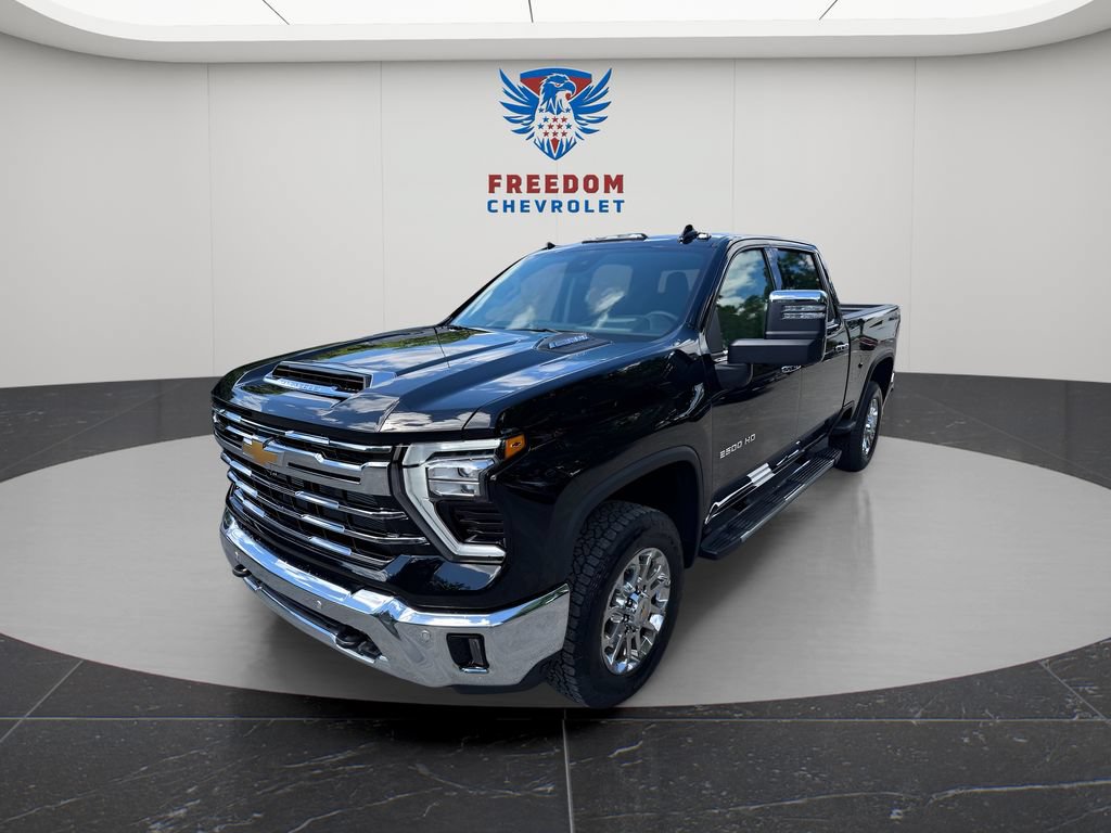 New 2026 Chevrolet Silverado 2500 LTZ w/ LTZ Premium Package AWD/4WD image 1