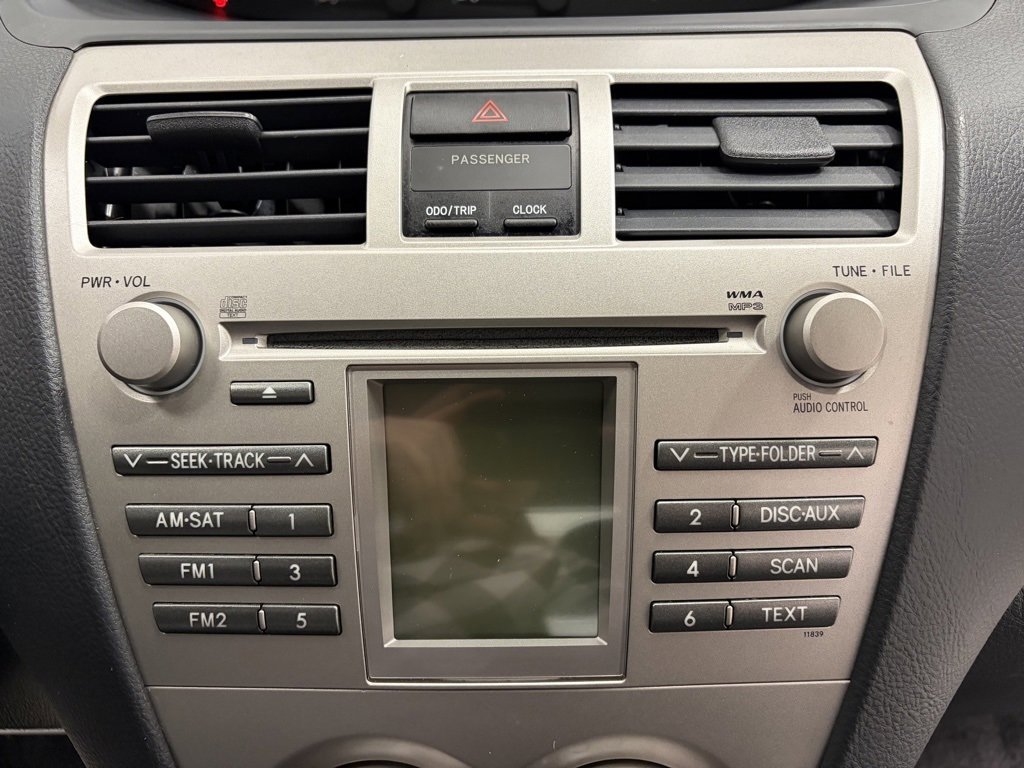 Used 2009 Toyota Yaris Sedan image 11