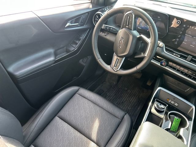 Used 2026 Chevrolet Equinox LT w/ Convenience Package II image 20