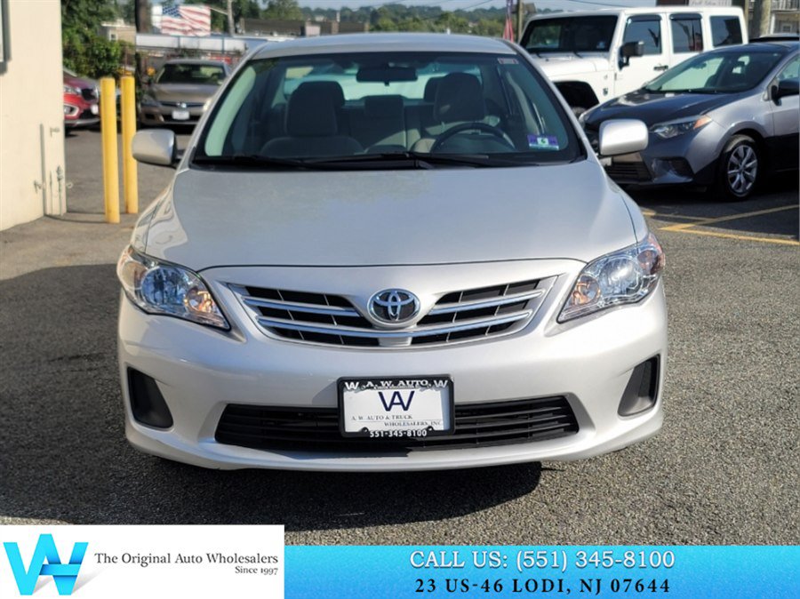 Used 2013 Toyota Corolla LE FWD image 2