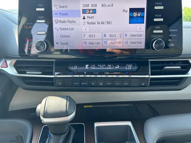 Used 2022 Toyota Sienna XLE w/ XLE Plus Package image 16