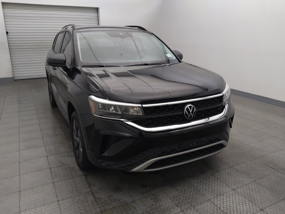 Used 2024 Volkswagen Taos S w/ MDO Package FWD image 14