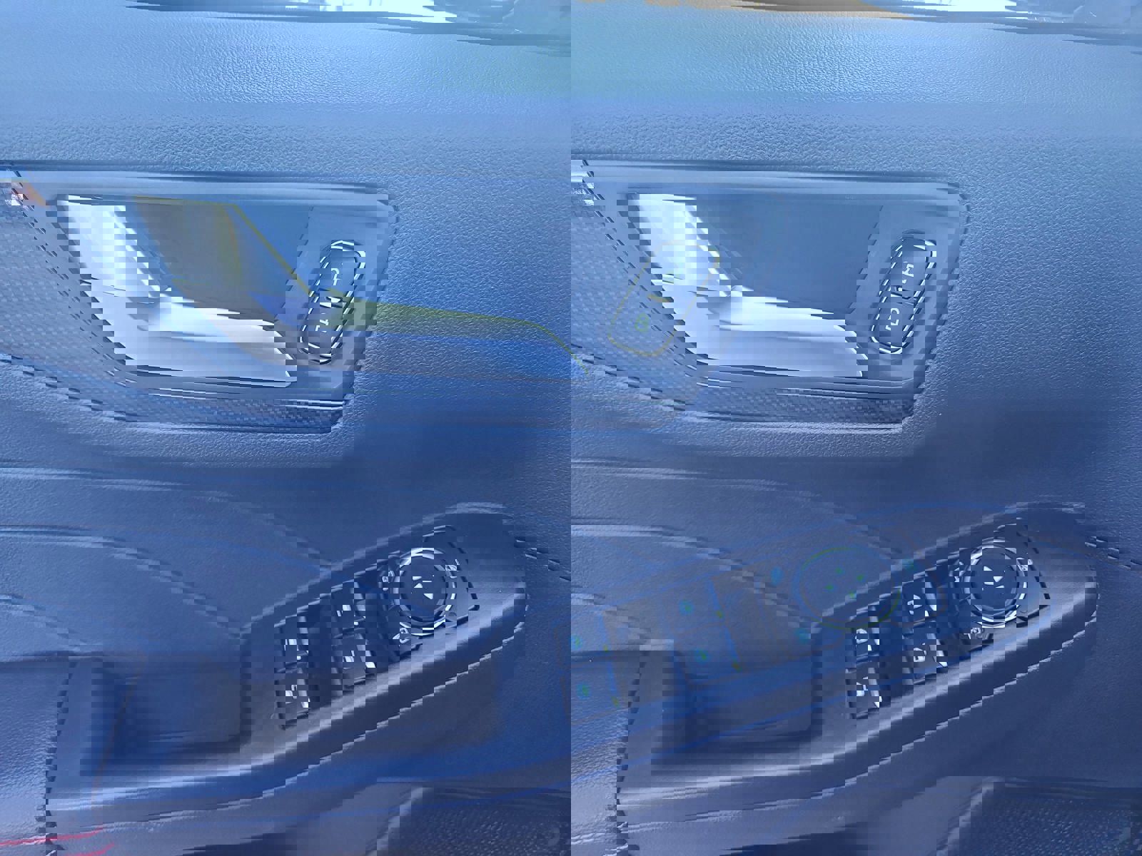 Used 2024 Ford Escape ST-Line w/ Tech Pack #1 image 16