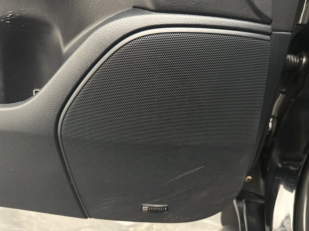 Used 2016 Toyota Land Cruiser image 31